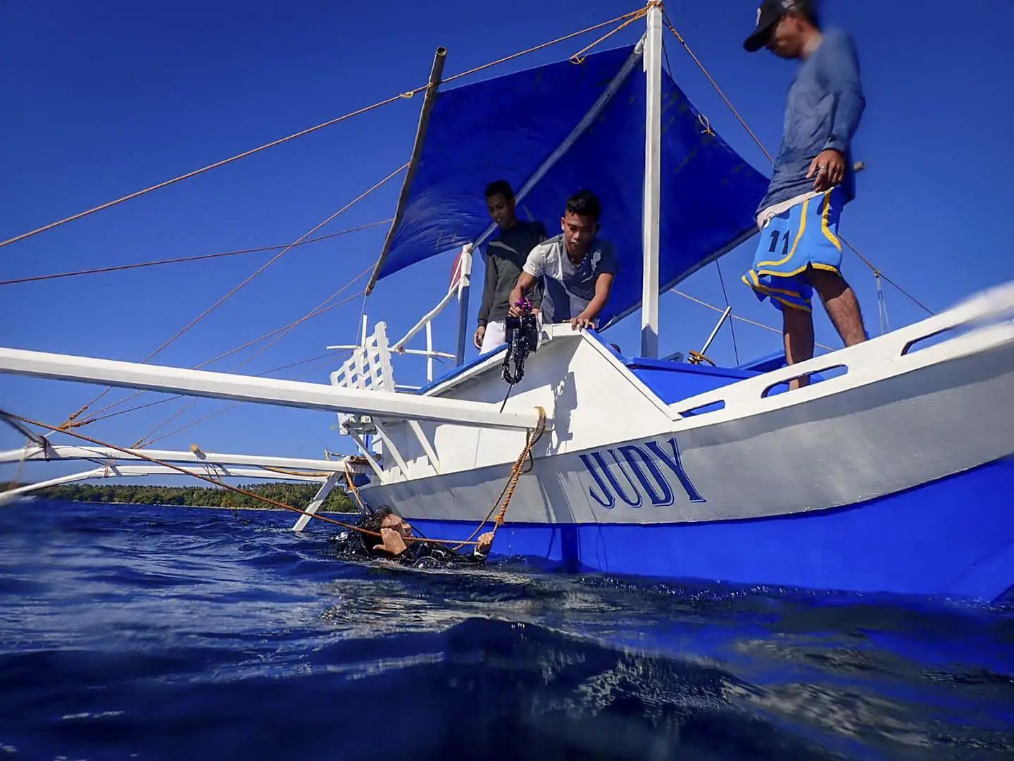 Caluya Island Divers dive boat Judy