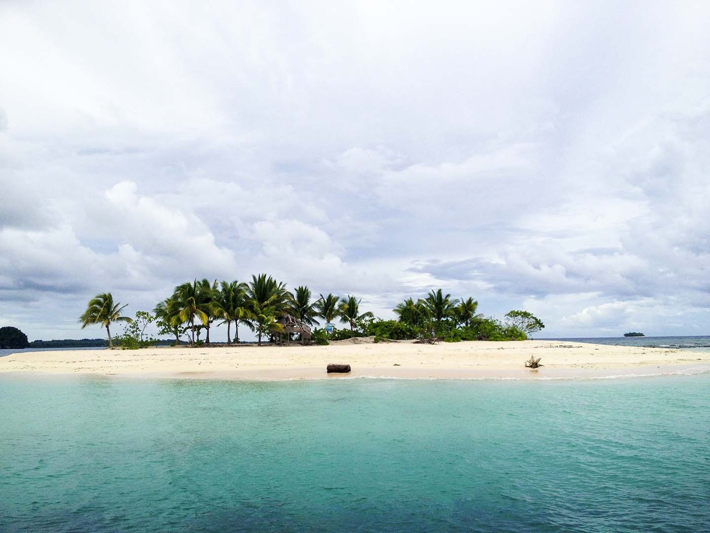 White beaches in the Philippines