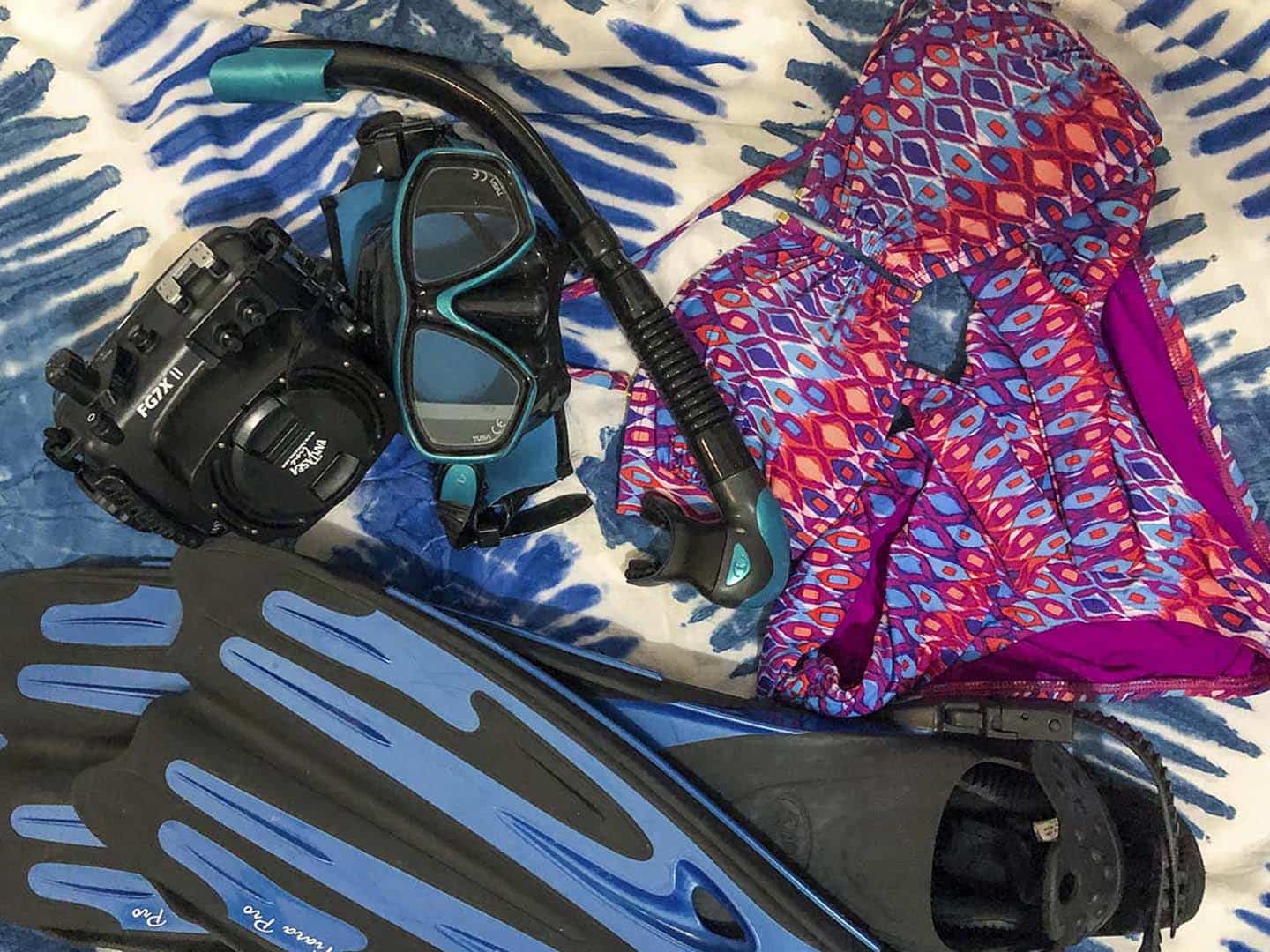 Philippines Packing List Travel and Diving Essentials: Bikini, Mask and Snorkel, Fins and Underwater Camera!