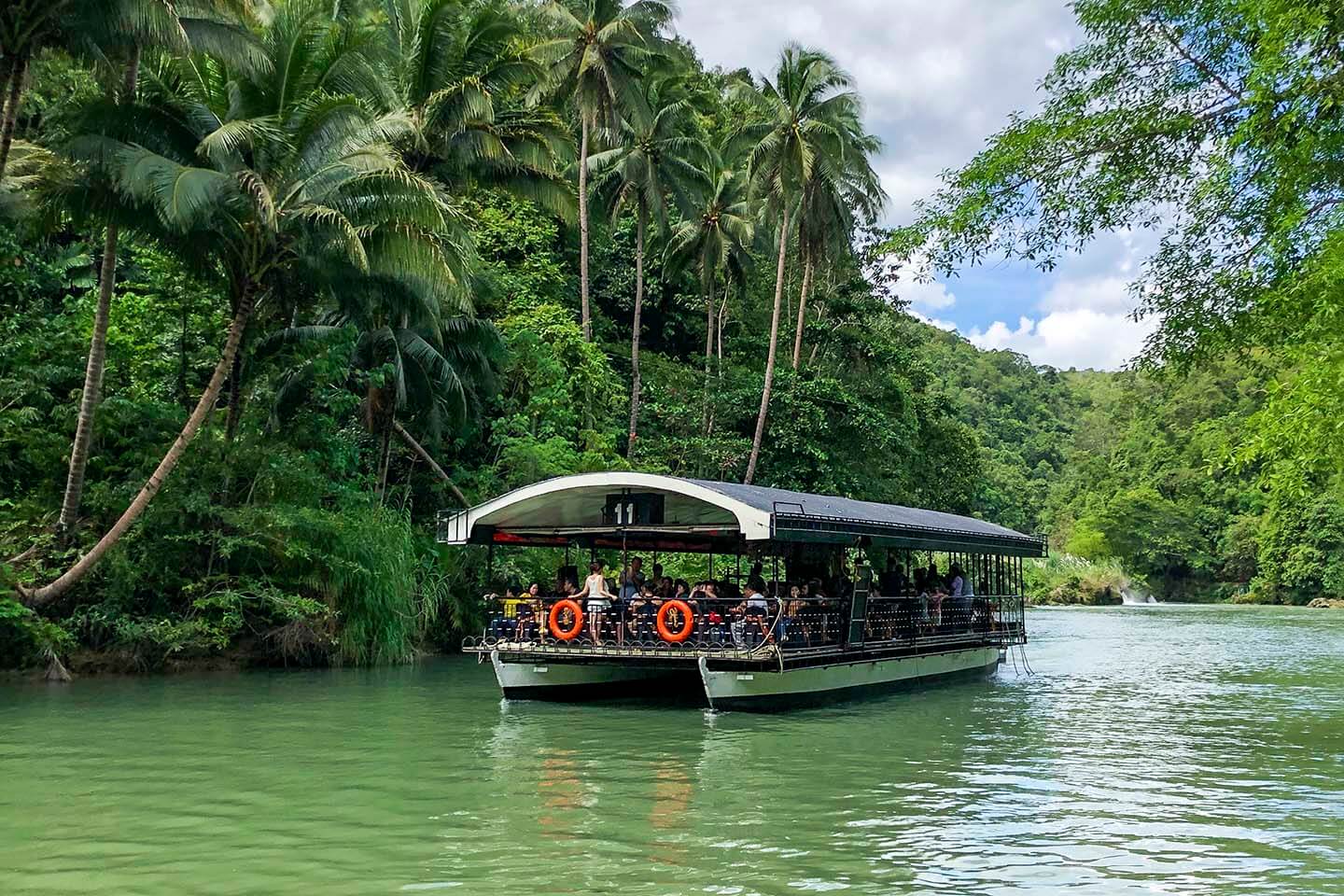 Cebu Bohol Itinerary: Lunch at Loboc River