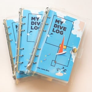 Loose-leaf dive log with PVC cover by Lettucetory