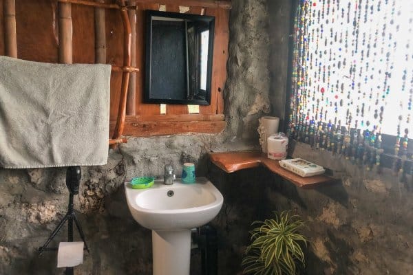 Bontoc Seaview Guesthouse Bathroom