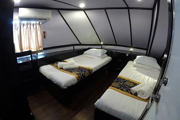 Cabin in Infiniti liveaboard