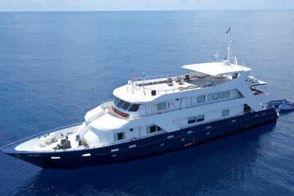 Infiniti liveaboard