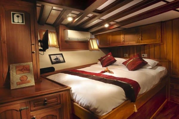 Cabin in Philippine Siren liveaboard